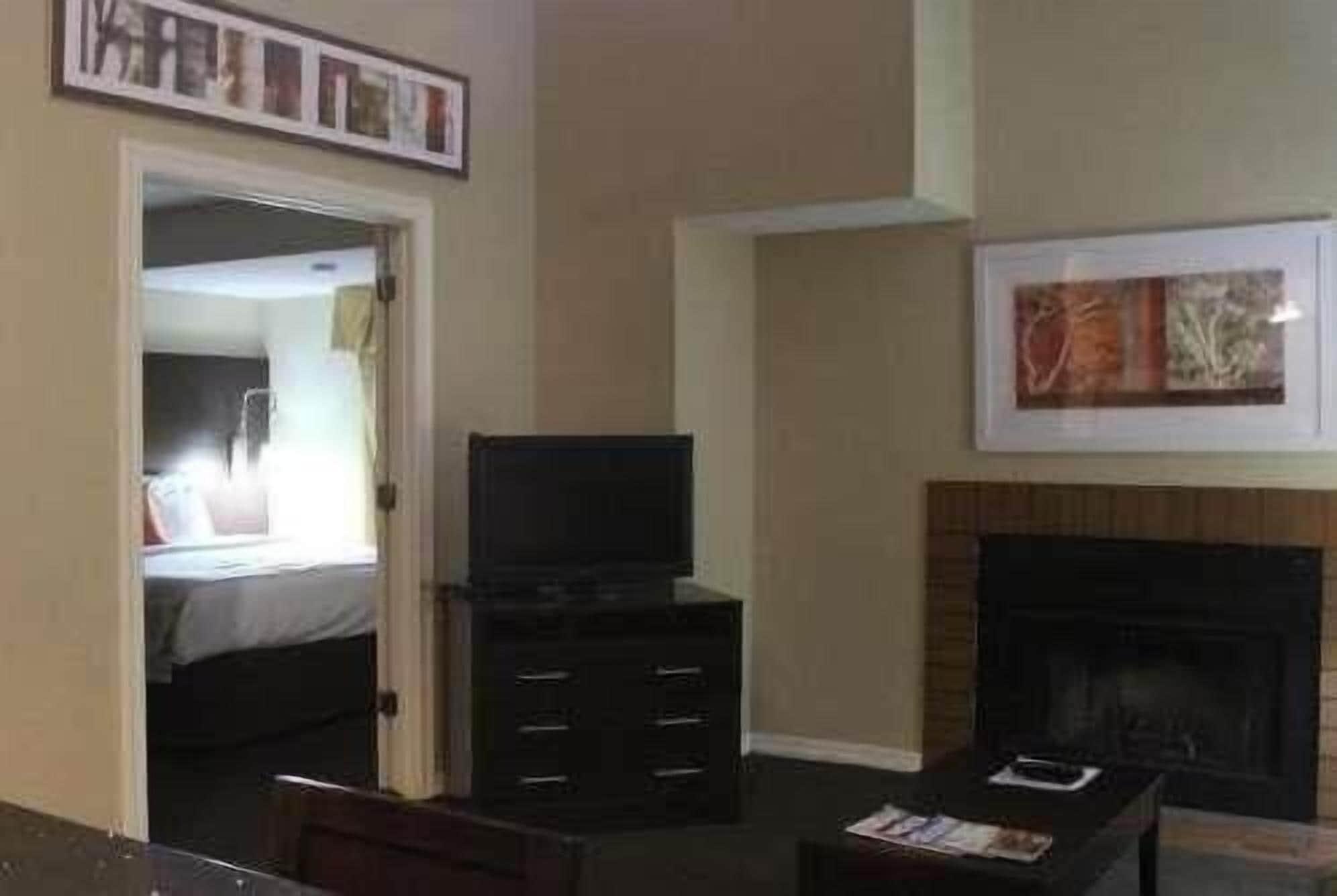 Hawthorn Extended Stay By Wyndham Wichita Eksteriør bilde